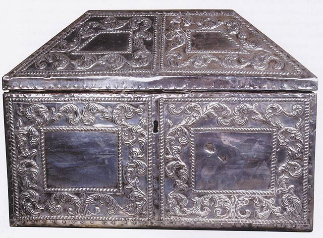Arqueta relicario de San Eulogio y Santa Leocricia en la Cámara Santa de la Catedral de Oviedo